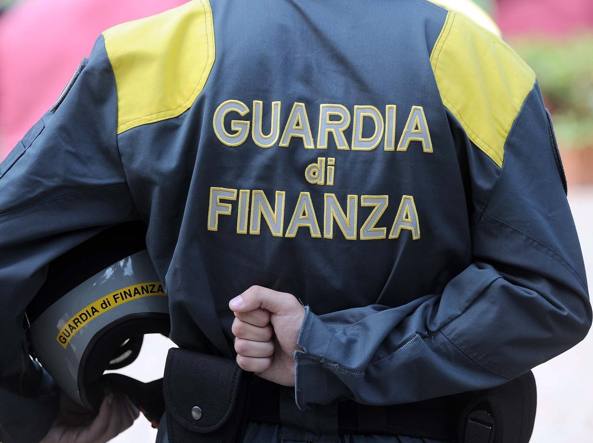 Guardia di Finanza (Il Martino - ilmartino.it -)