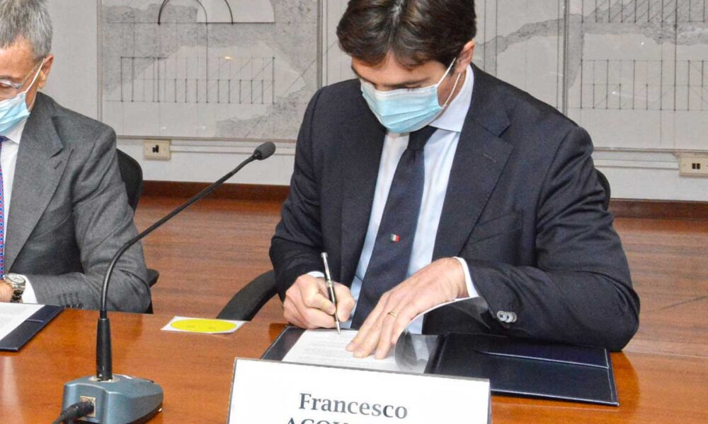 Francesco Acquaroli Presidente di Regione le Marche in zona gialla