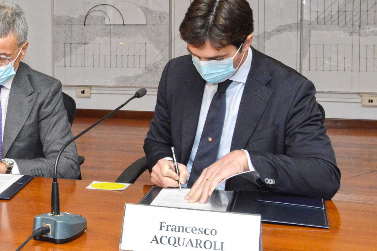 Francesco Acquaroli Presidente di Regione le Marche in zona gialla