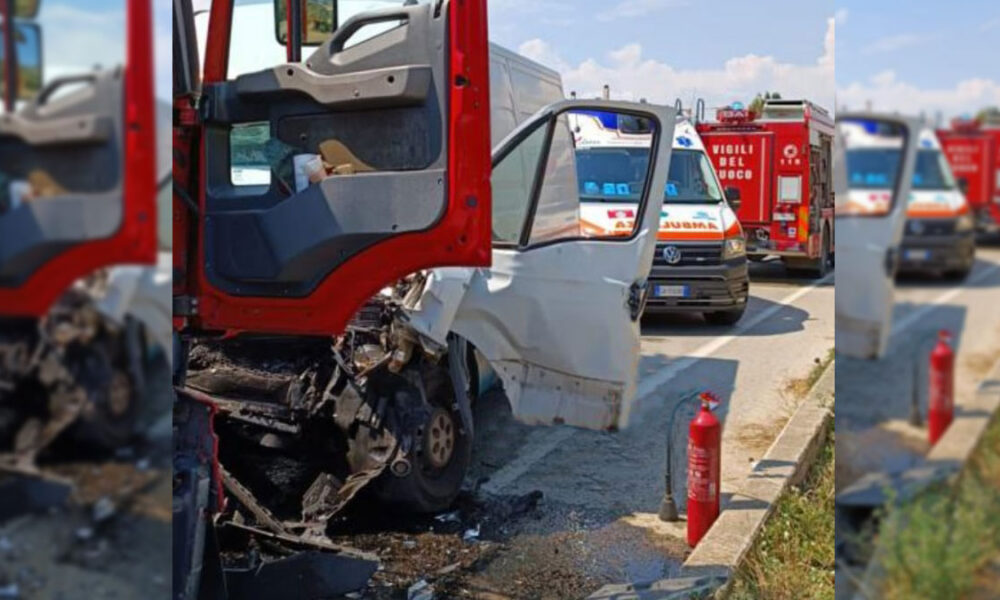 schianto furgone autocisterna muore Bernardino Bollettini