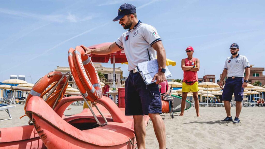 guardia costiera ispezione spiaggia operazione mare sicuro 2024