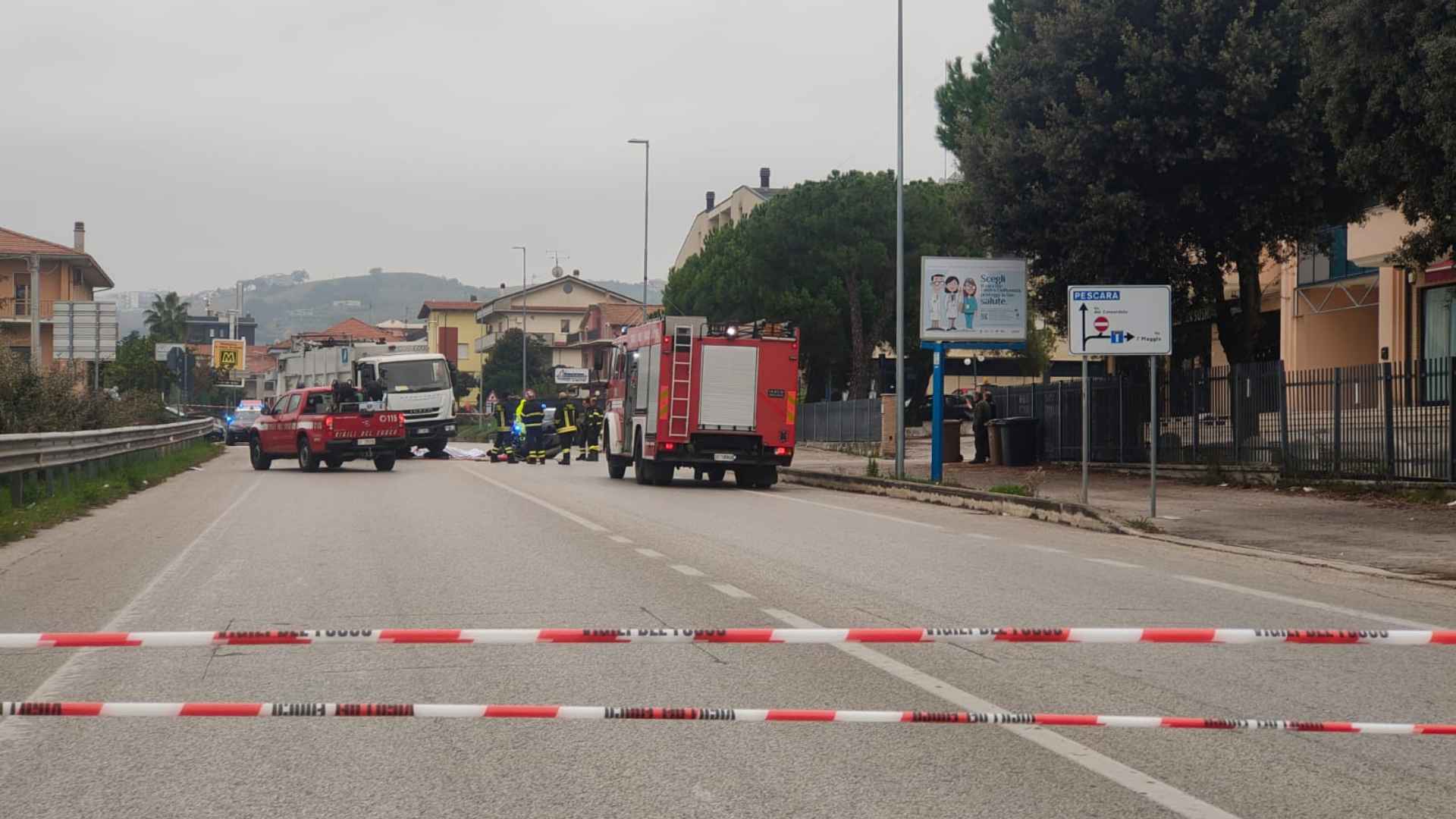 incidente moto camion rifiuti alba adriatica